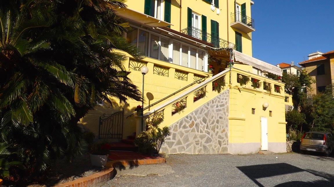 Hotel Azzurro Varazze Luaran gambar