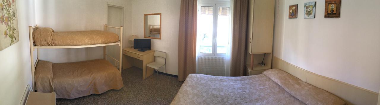Hotel Azzurro Varazze Luaran gambar